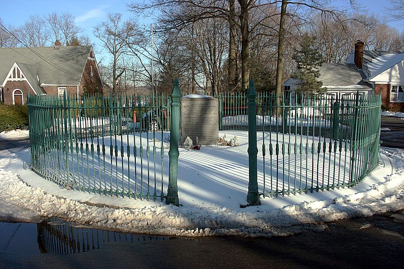 800px-JohnAndreMemorial 2007 02