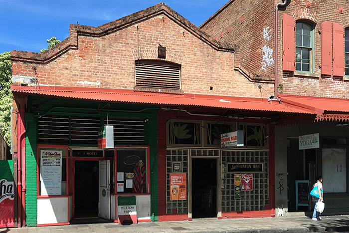 smiths union bar honolulu hawaii