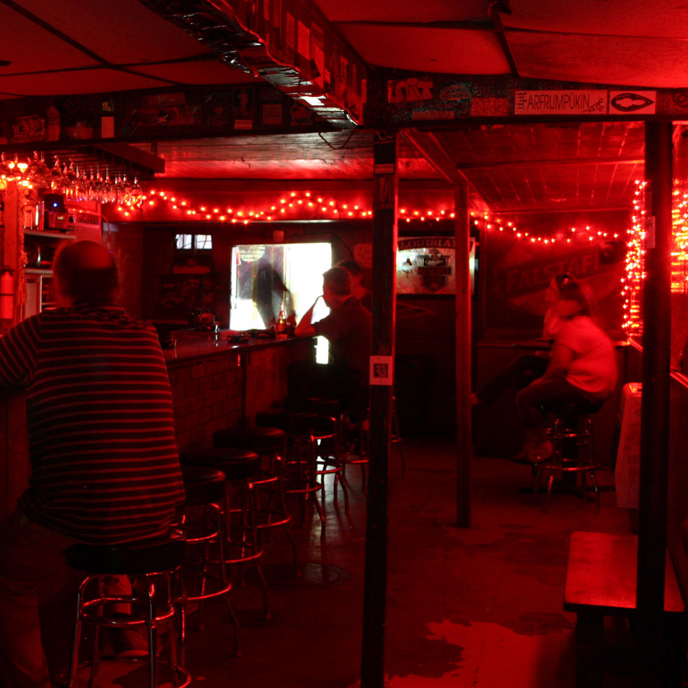 dive-bar10